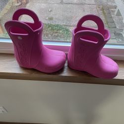 Crocs Boots Pink Size 8