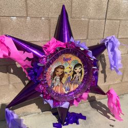 Bratz 3D Star Pinata 