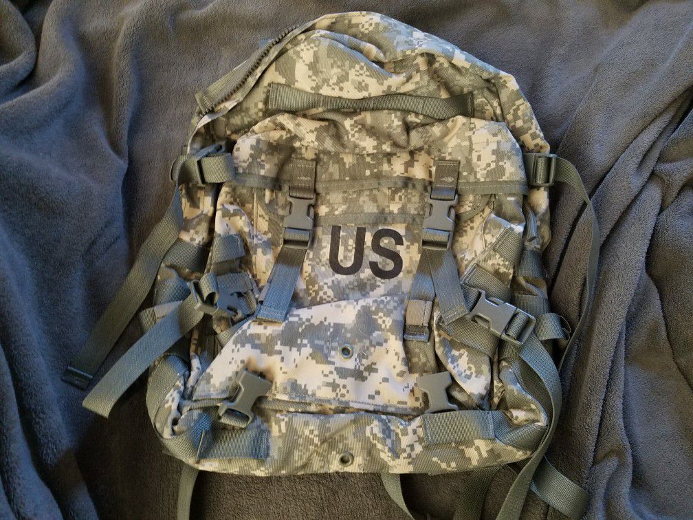 ARMY ACU 3 Day Backpack with back stiffener