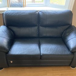 All Genuine Leather Black Couches Set Love Seat And Couch In Great Sharp No Rips Or Tears