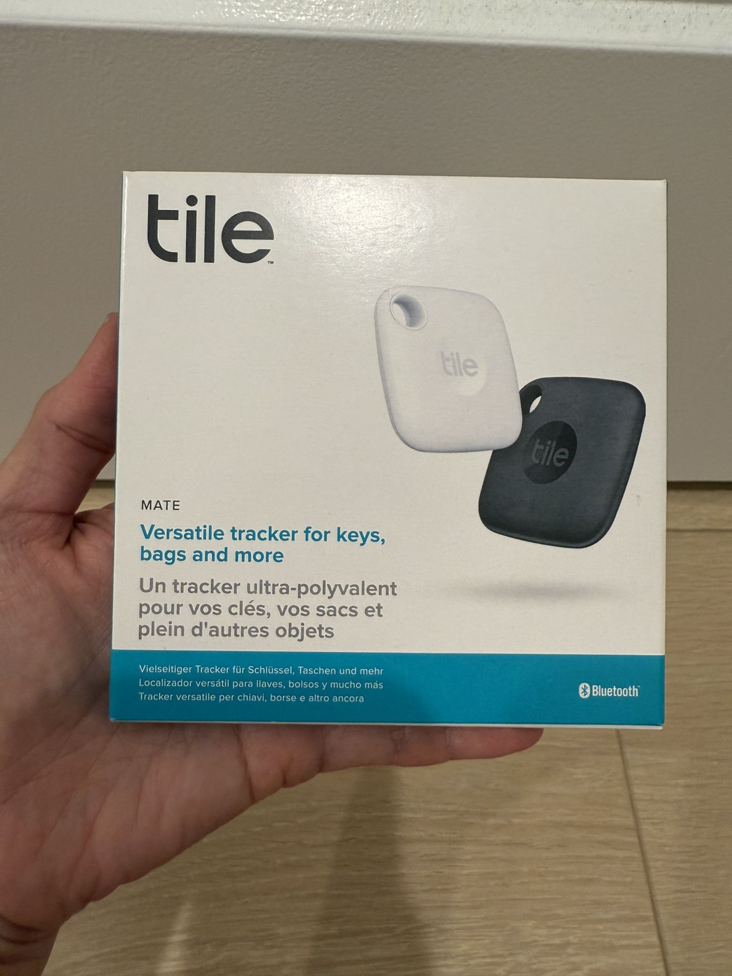 NEW NIB Tile Mate Versatile Tracker White