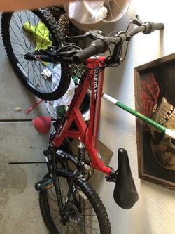 Dynacraft Gauntlet Bike