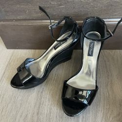 White House - BM Shoes