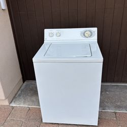 GE Washer (delivery available)