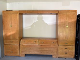 Thomasville Lighted Storage Headboard Wall Unit with Side Cabinets & Drawers