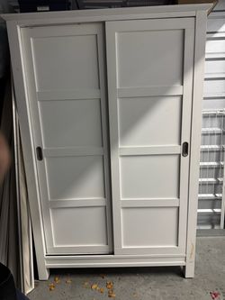 Closet wardrobe