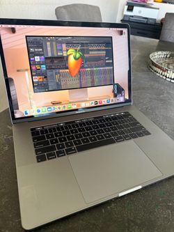 MacBook Pro 15 inch with touchbar