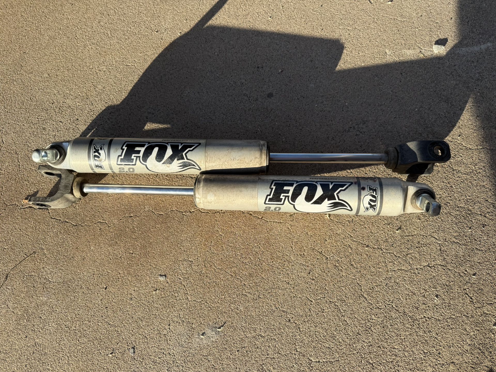 Fox 2.0 Front Shocks 2500hd