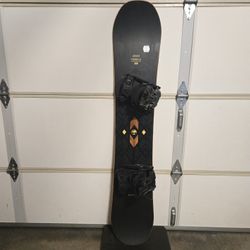 Arbor Formula 155 cm Snowboard With Bindings