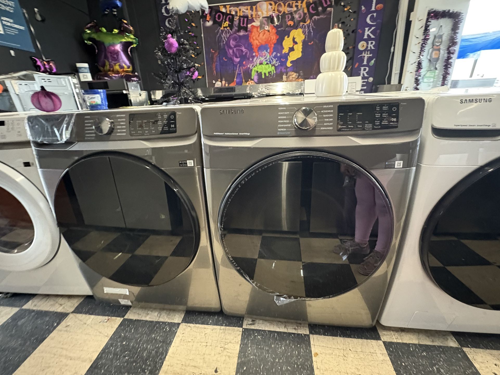 Samsung Frontload Washer And Dryer Set 🌼
