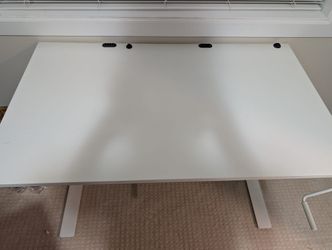 IKEA TROTTEN Sit/Stand Desk – White | Height Adjustable