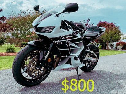 Photo For Sale2015 Honda CBR 600RR $800 Runs and drives