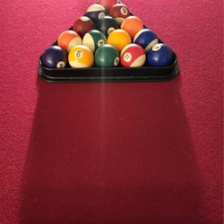POOL TABLE W STICKS 