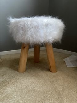 Mongolian faux fur stool chair