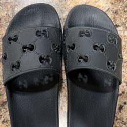 women’s slides 