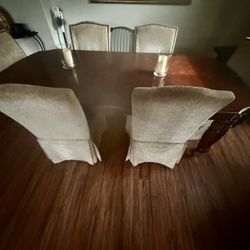 Solid Wood Dinning Table