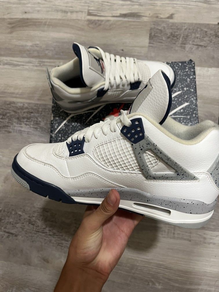 Air Jordan 4 Retro