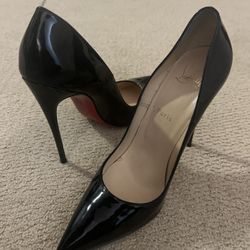 [Authentic] Christian Louboutin “So Kate” Patent Pointed-Toe Red Sole Pump