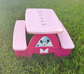 Kids Disney Minnie Mouse Picnic Table