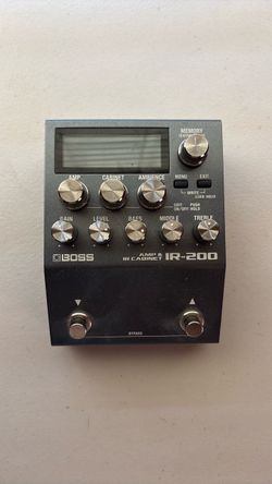 Boss IR-200 Amp Cabinet Effects Processor Guitar Pedal