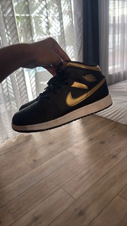 Jordan Nike Size 6.5 Youth