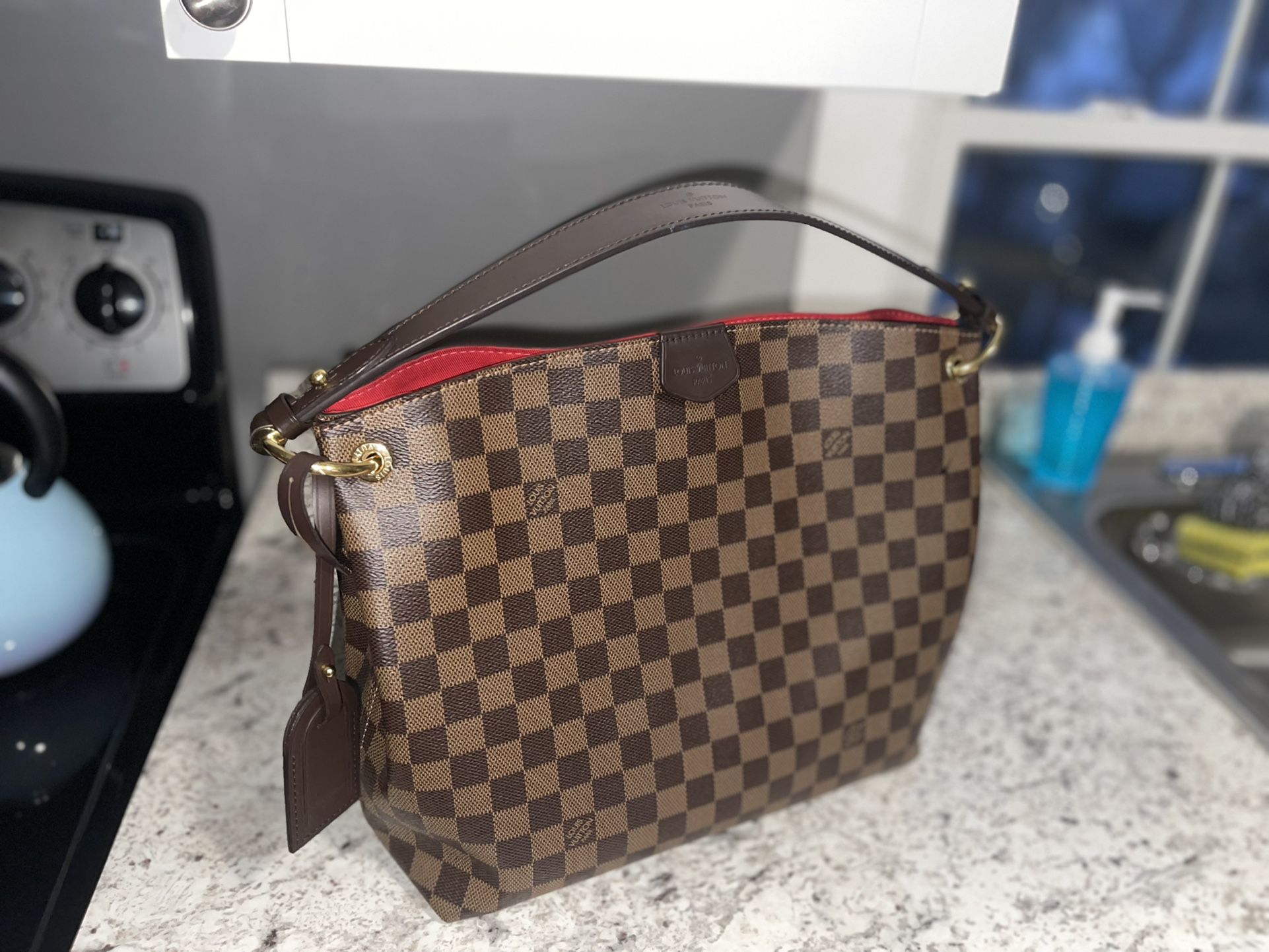 Louis Vuitton Neverfull MM for Sale in Leominster, MA - OfferUp