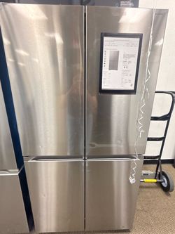 SAMSUNG FOUR DOOR FRIDGE ON SALE