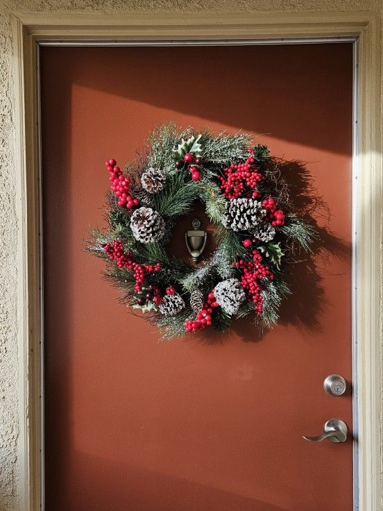 Christmas wreath with the storage case 24in