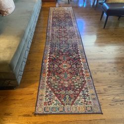 Casa Blanca Runner 3’ x 12’ -Like new