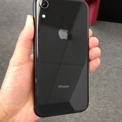 iPhone XR 64GB Unlocked Excellent Condition 