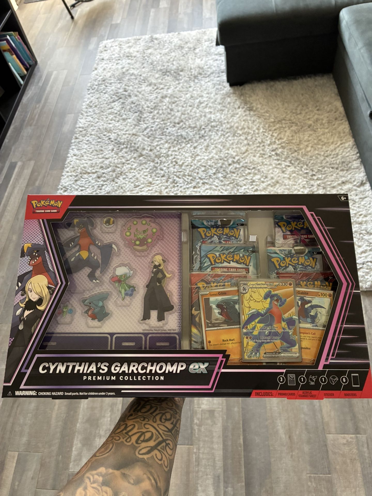 Pokémon Cynthia’s Garchomp Ex Premium Collection Box