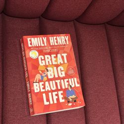 Great Big Beautiful Life - Emily Henry 