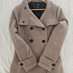 H & M women's double-brested Beige Pea coat