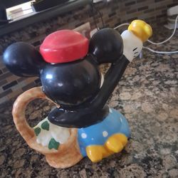 Minnie Tea Pot