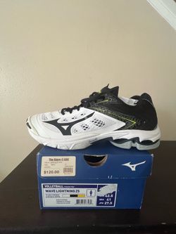 Brand New Vball Shoes Women size 11