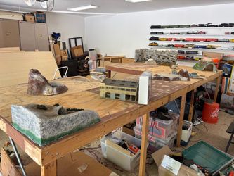 HO gauge train table