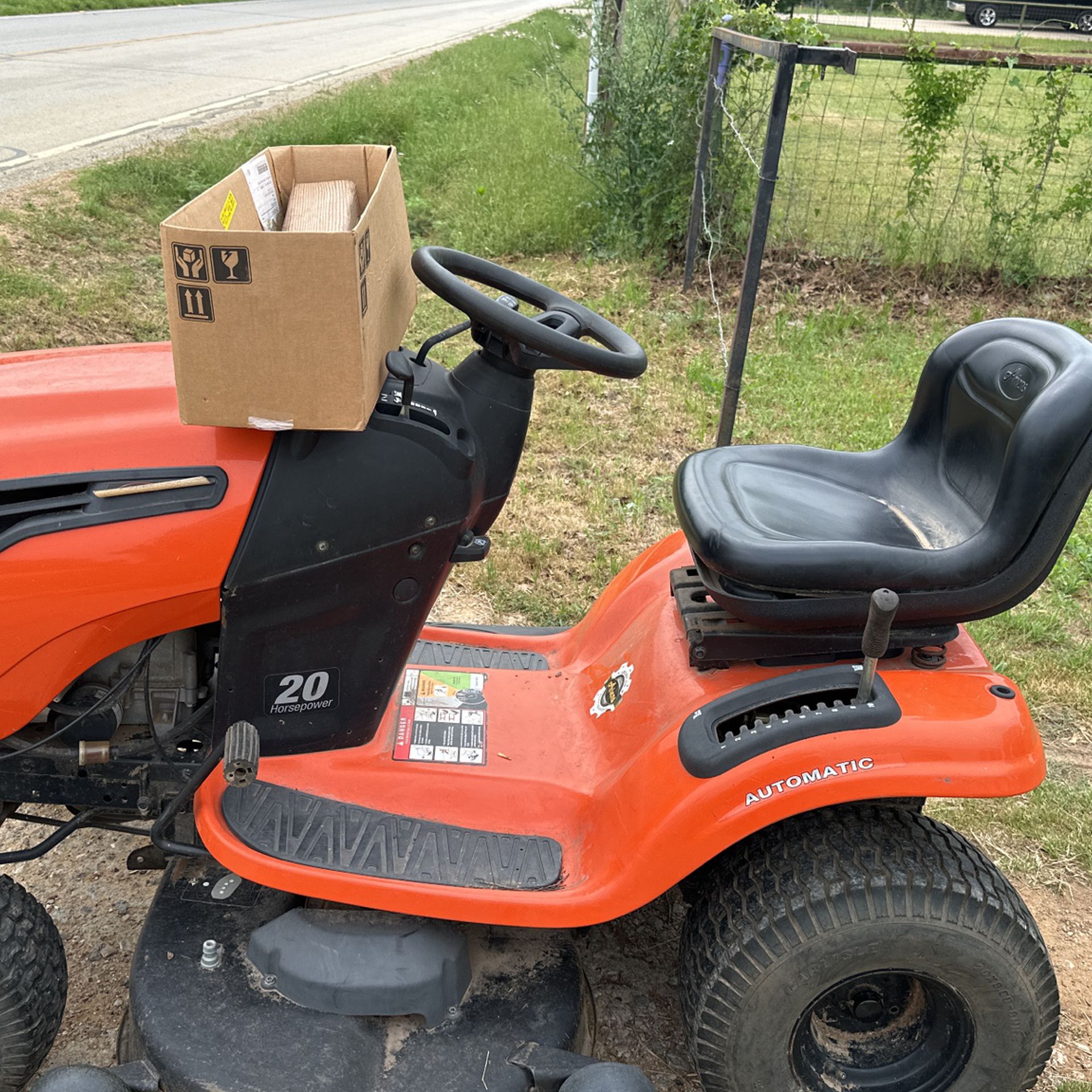 Lawnmower Tractor For Sale