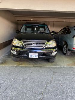 2009 Lexus GX 470 headlights