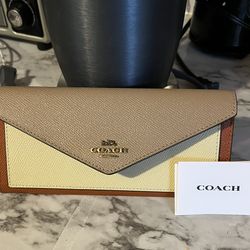 Wallet Coach Large 😍