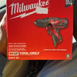 Miiwaukee M12 3/8 Drill/Driver