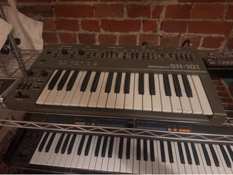 Roland SH-101