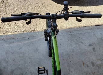 Green Diamondback Bicycles Overdrive St Mountain Bike