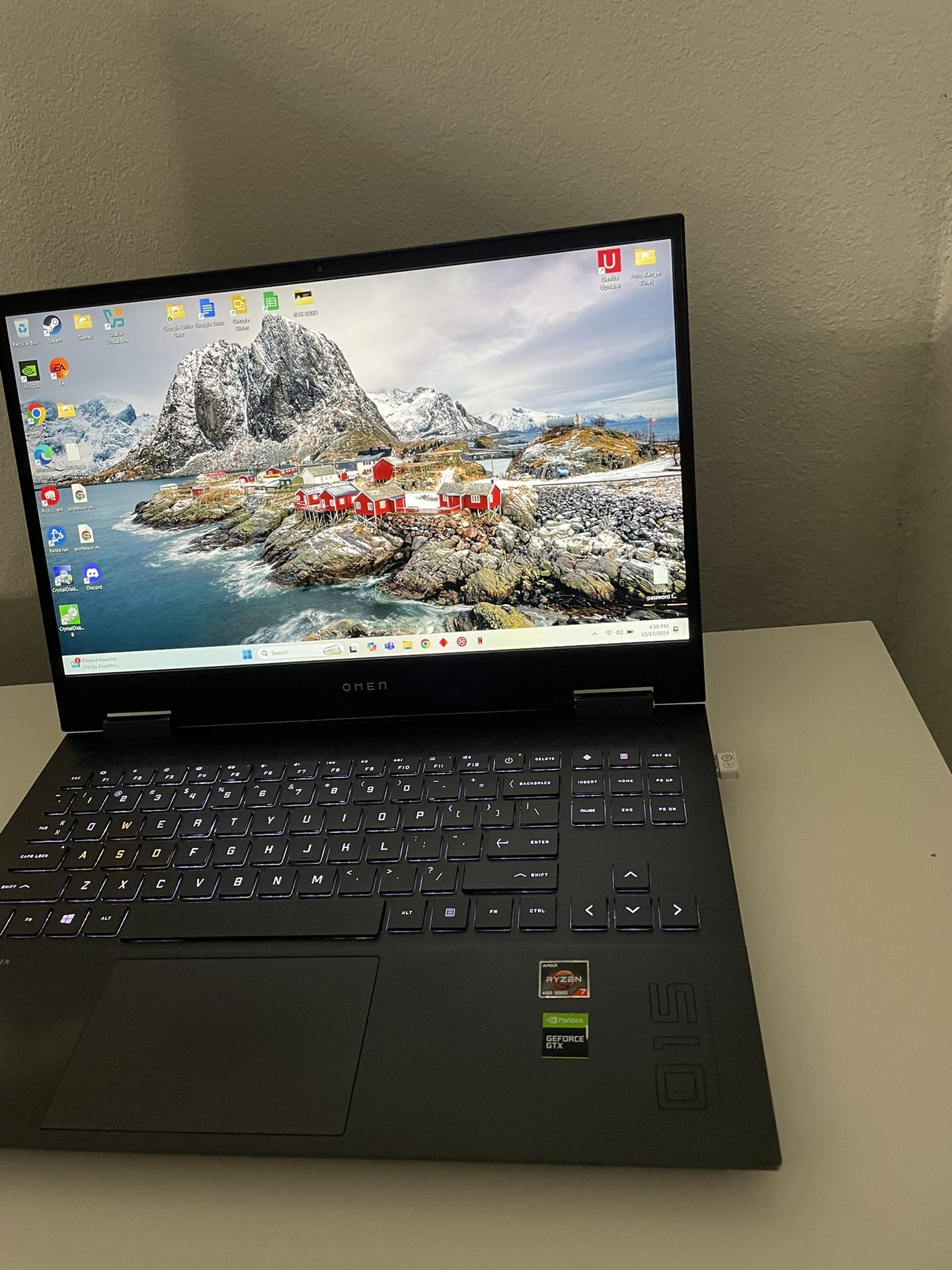 Ryzen 7 GTX 1660 TI HP OMEN 15 Gaming Laptop