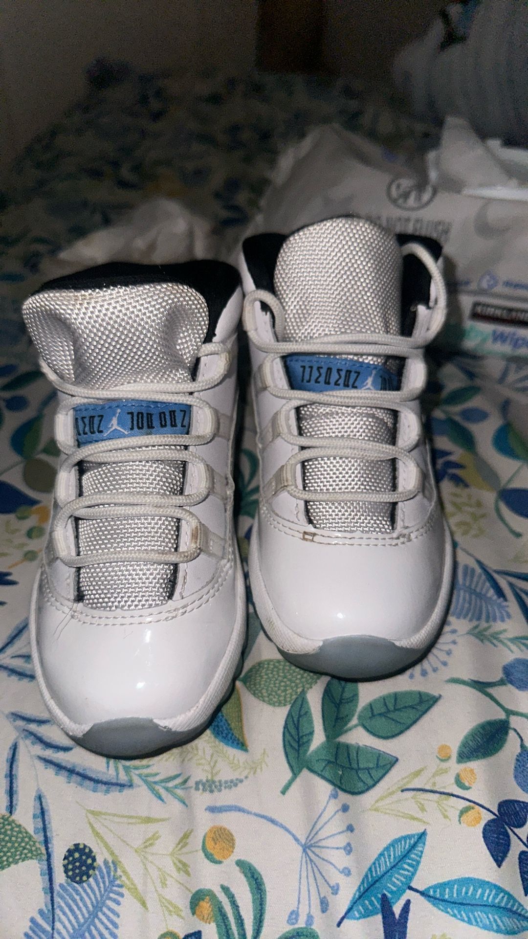 Air Jordan Tennis Shoes Toddler Size 9c