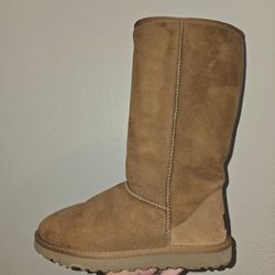 Uggs Classic Tall Size 8