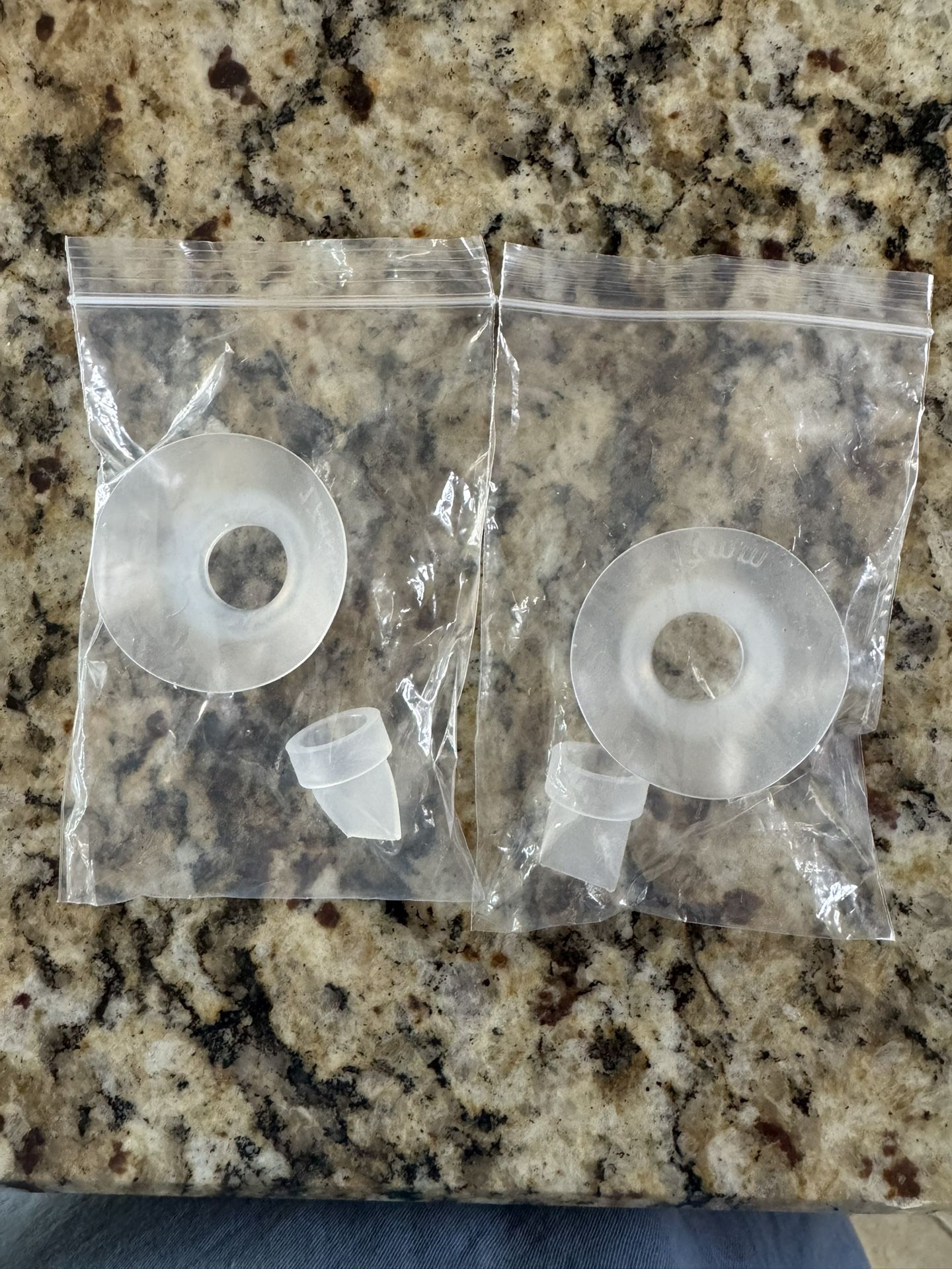 Momcozy M5 17mm Phalange And Duckbill Valve