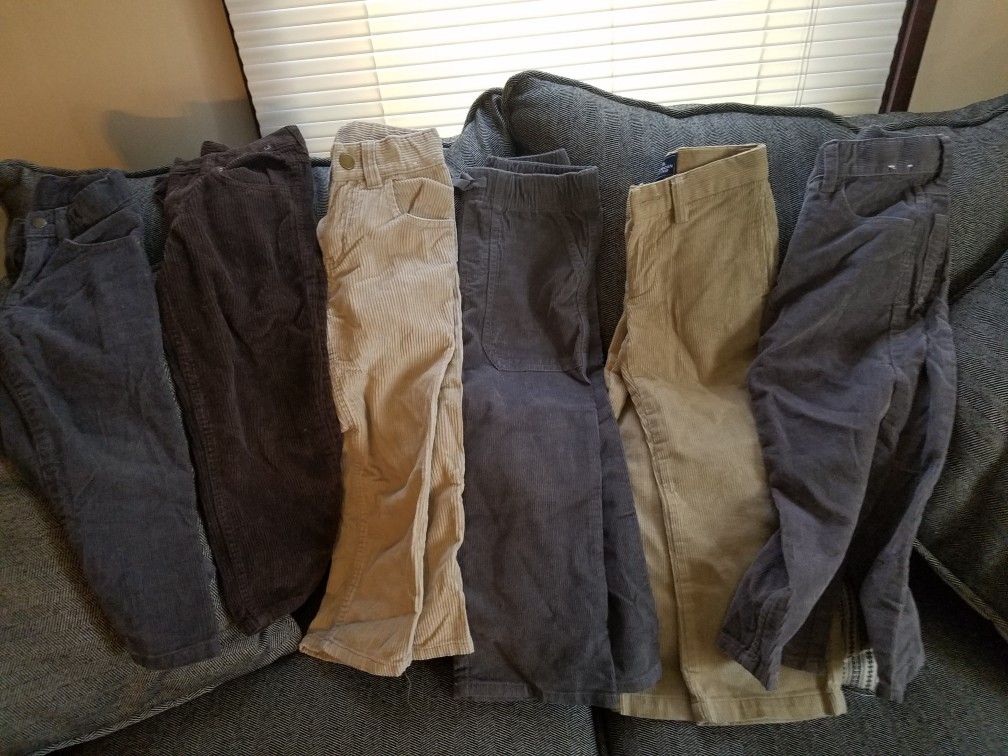 Boys size 4