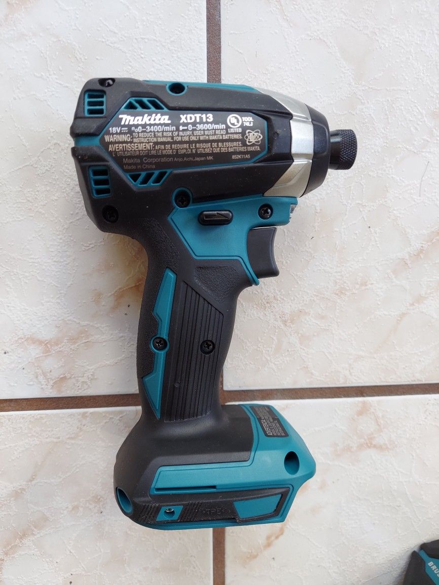 New Makita Impact Driver 1/4" XDT13 - Brushless