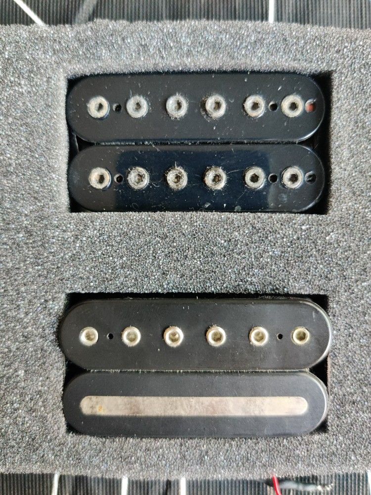 Dimarzio Crunch Lab and Seymour Duncan Full Shred