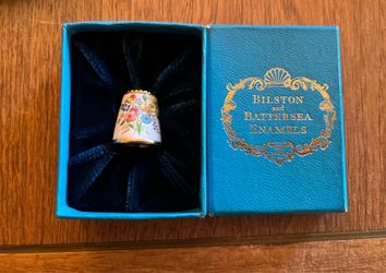 Bilston & Battersea Enamels Collectible Enamel Floral Thimble in Original Box